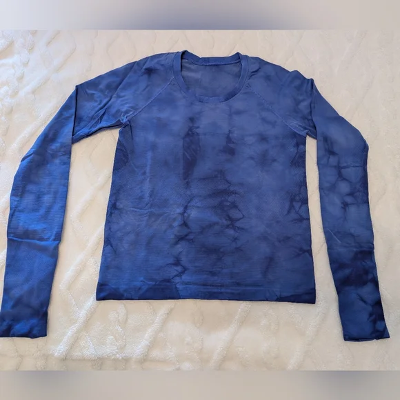 Lululemon Swiftly Tech Long Sleeve Shirt 2.0 Race Length, Tie Dye Blue, Size 8 - Picture 2 of 9